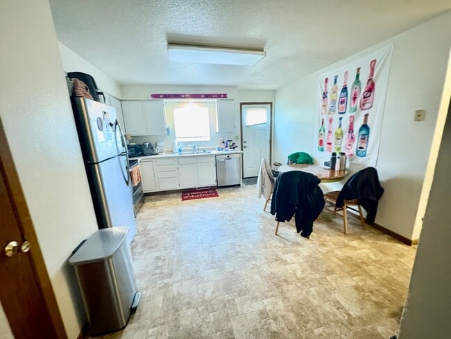 Photo - Large 5 BR/5bath Great Location!