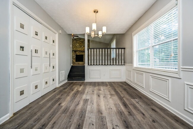 Photo - 2093 Phillips Rd