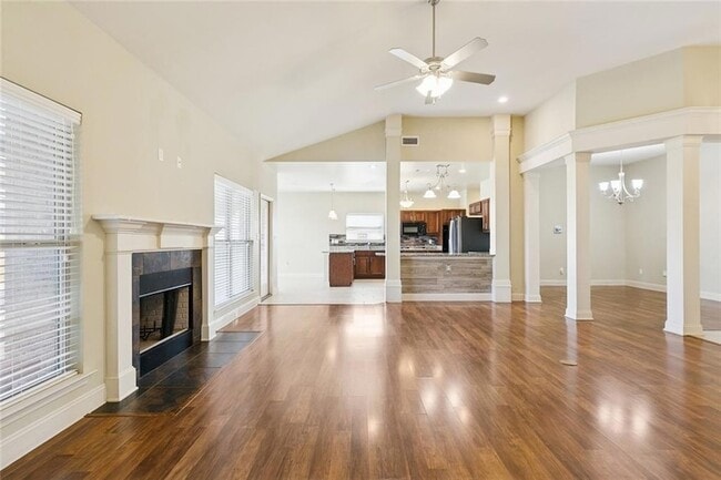 2488 New Iberia Cir