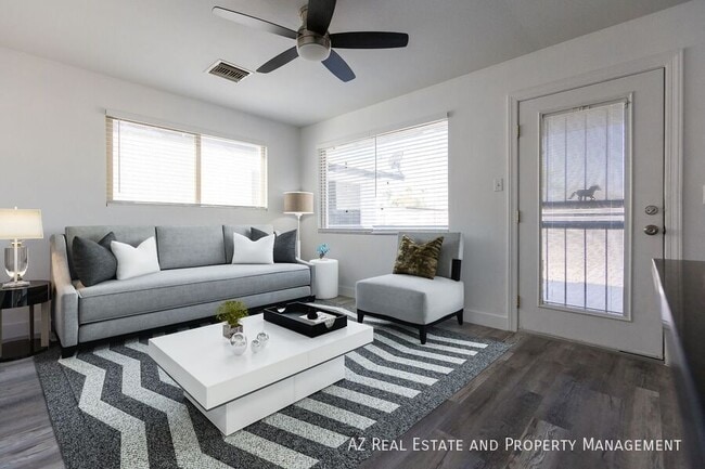 Photo - 3417 E Windsor Ave