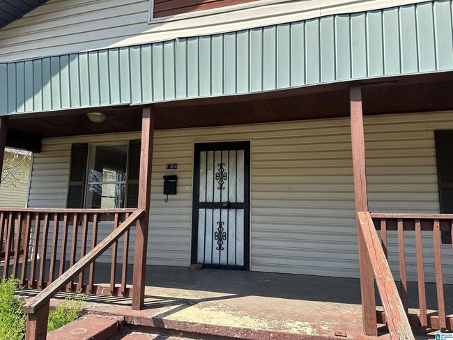 1304 Avenue G