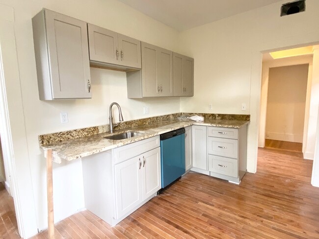 Photo - 126 Glenville Ave Unit 2