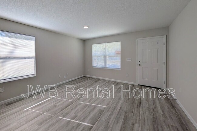 Photo - 5827 Ave B Unit #2