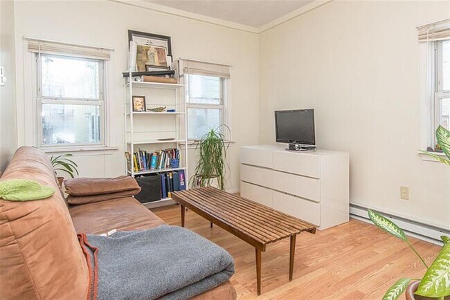 Photo - 1105 Cambridge St Unit 1
