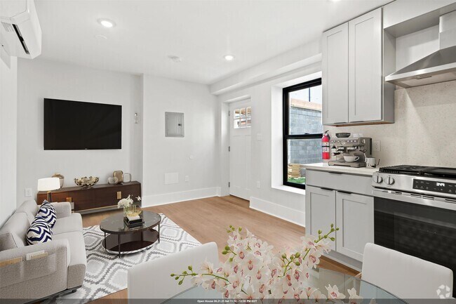 Building Photo - 13 Manhattan Ave Unit Rear Rental