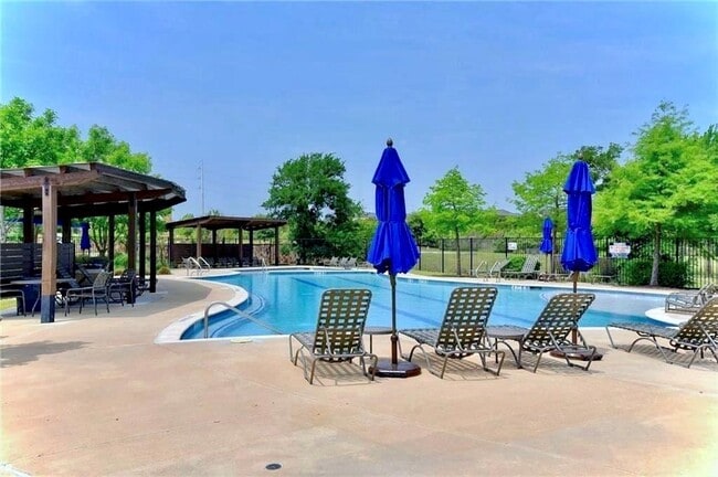 Photo - 1265 Summerbrooke Cir