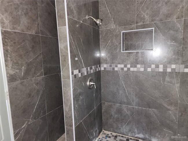 Photo - 20 Thornton St