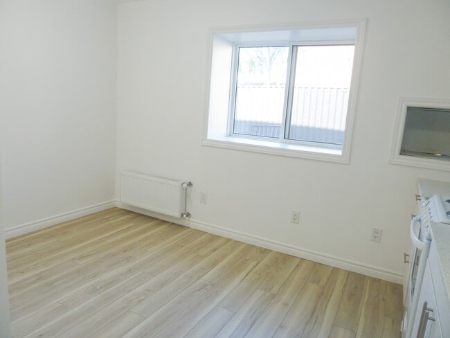 Photo - 630 Cummings Ave Unit 106