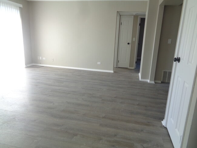 Photo - 12741 S La Crosse Ave Unidad 3A