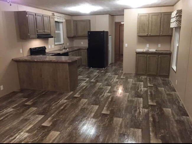 Photo - 11656 Hwy 28 E