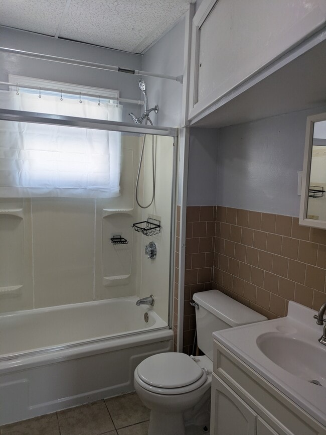 Photo - 224 Doyle St Unit 224 Doyle 2nd floor