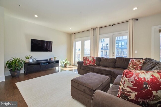 Photo - 20055 Old Line Terrace