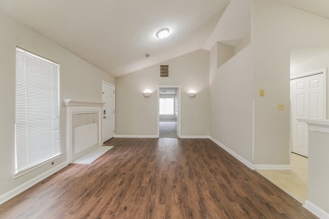 Photo - 1464 Cain Ct