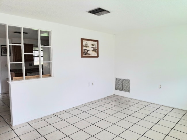 Photo - 1633 Doubloon Dr