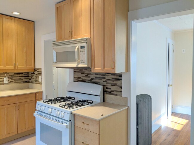 Photo - 13 Garden Ter Unit 2