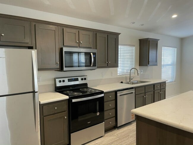 Photo - 18027 N 17th Pl