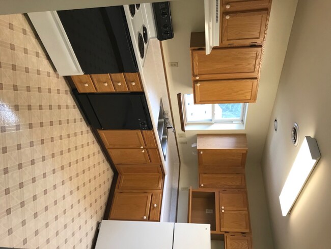 Photo - 1941 Western Ave Unidad 1005