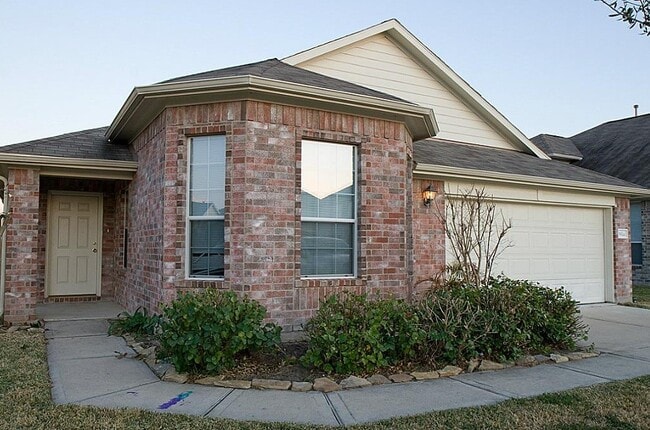 Photo - 5514 Bear Cave Ln