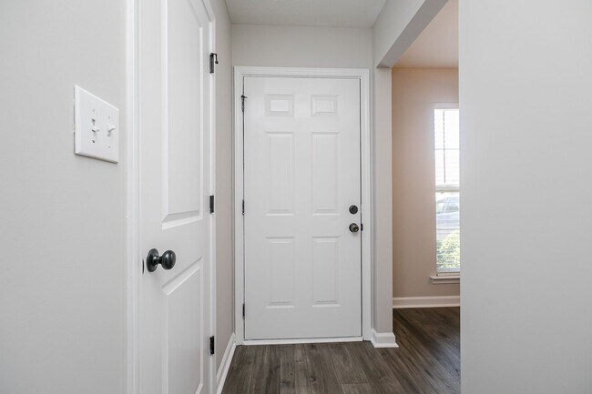 Photo - 119 Village Run