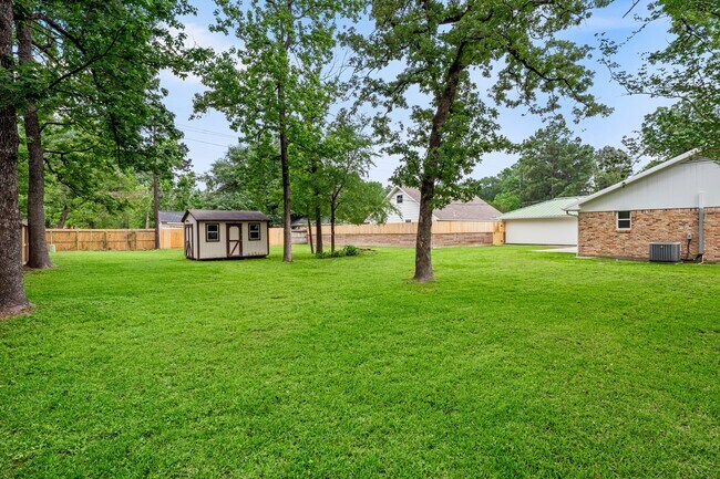 Photo - 25802 Maplewood Dr