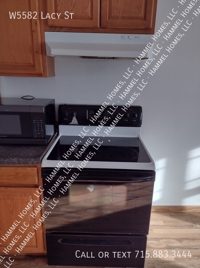 Photo - W5582 Lacy St