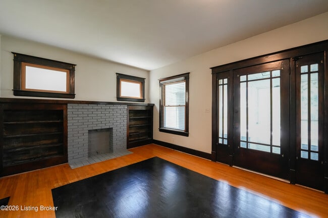 Photo - 908 Lydia St