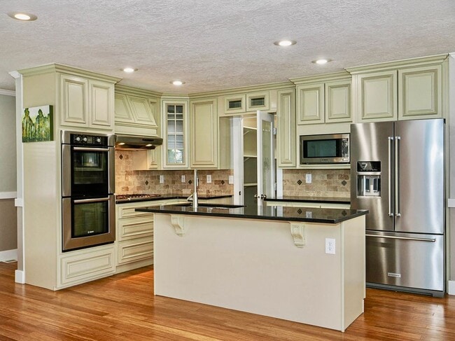 Building Photo - 2850 S 2750 E Rental