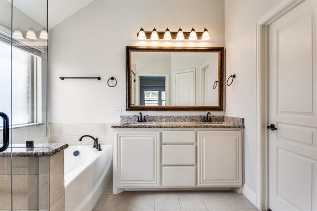 Photo - 3317 Creekhaven Dr