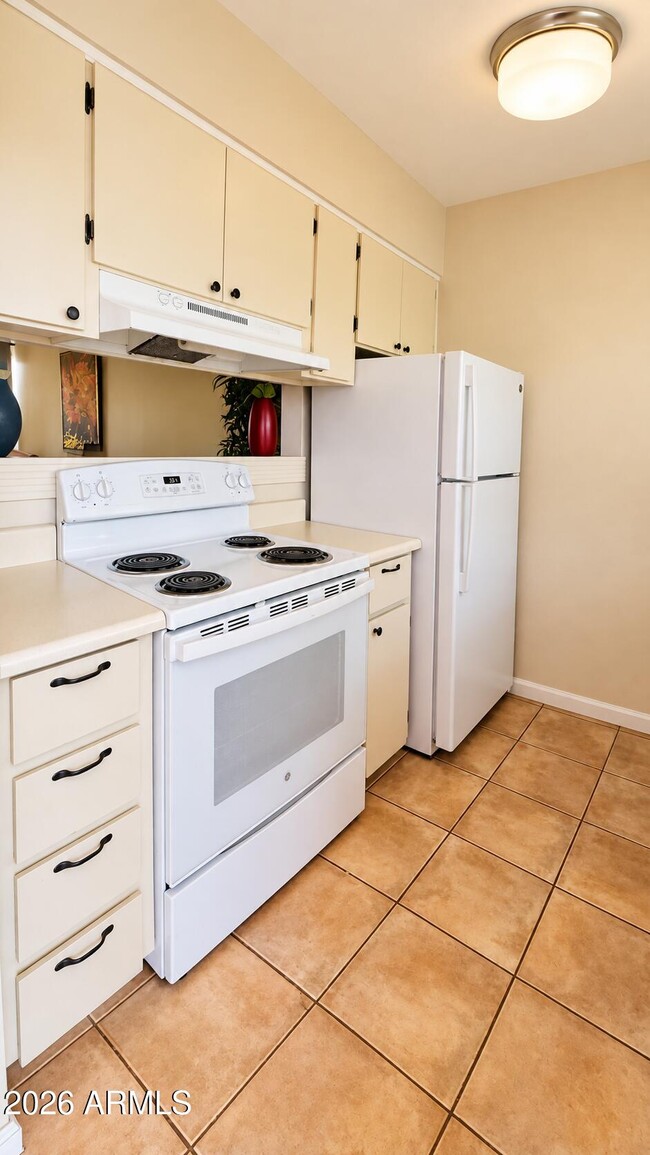 4620 N 68th St Unit 176