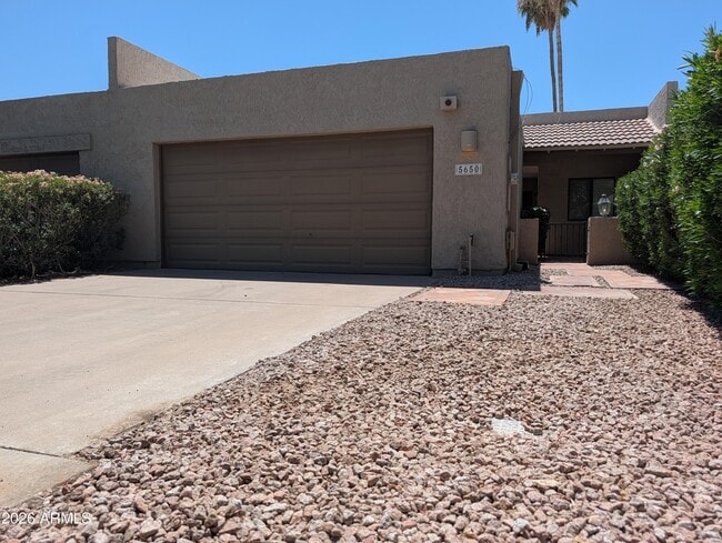 Building Photo - 5650 N 78th Pl