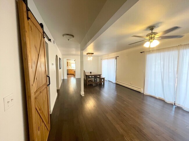 Photo - 3010 Fairview Rd SW