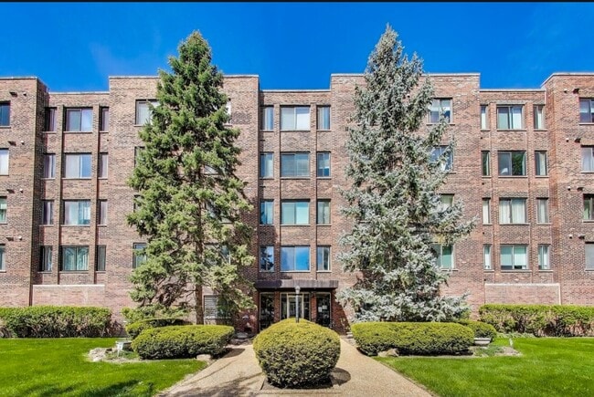 Building Photo - 110 S Dunton Ave Unit 3C