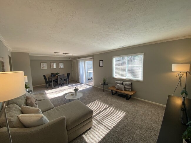 250 / 251 Great Room