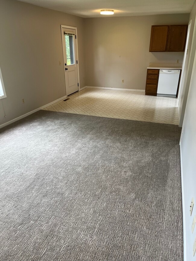 Photo - 513 Elm Ave Townhome