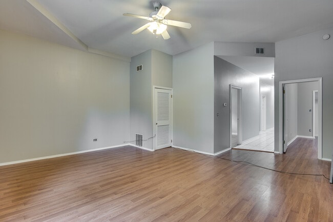 Photo - 1825 N Kedzie Ave Unit 1