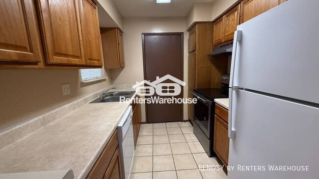 Photo - 13480 S Thorntree Dr