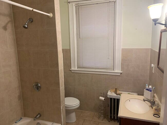 148 Strathmore Rd Unidad 1