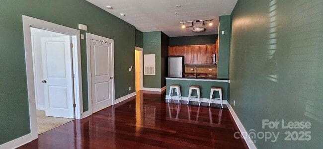 Photo - 3243 Noda Blvd