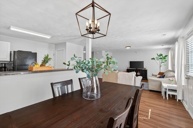 Photo - House for Rent in Norfolk