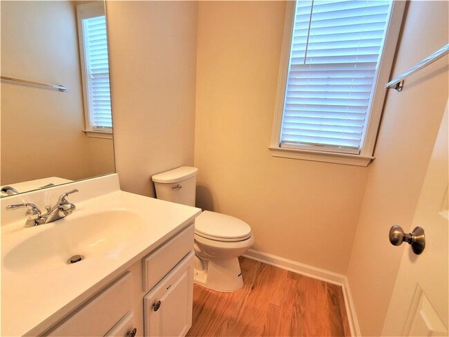 Photo - 545 Friars Head Dr NE