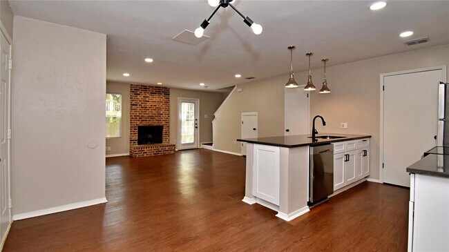 Photo - 4411 Whispering Valley Dr