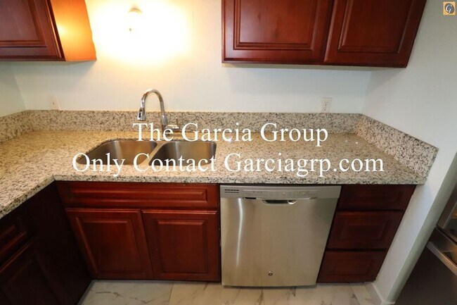 Photo - 4505 NE Emerson St