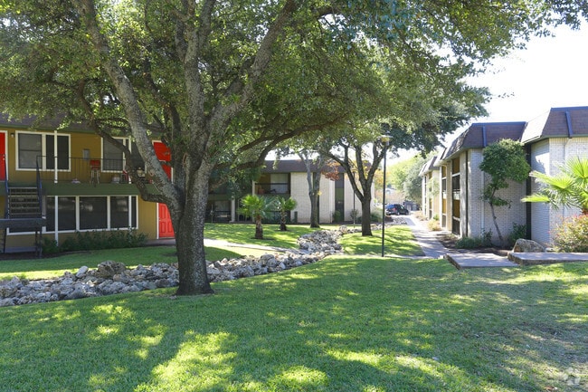 Avalon Palm Apartments