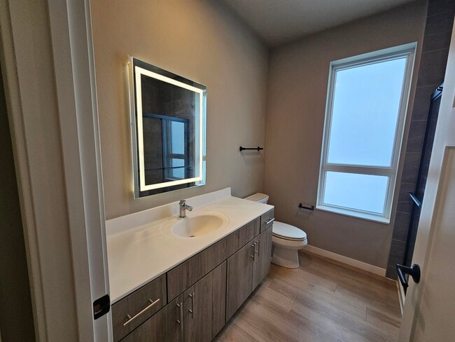 Photo - 5604 Schroeder Rd Unit 101