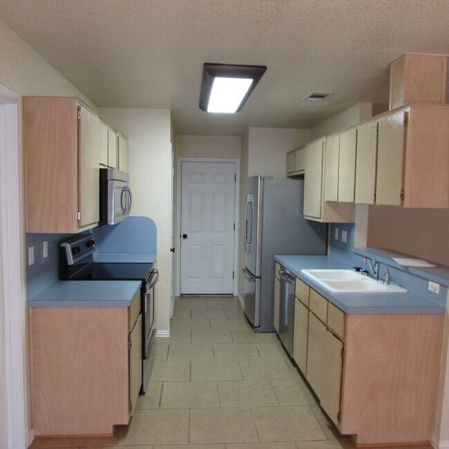 Photo - 2201 Ledgestone Dr