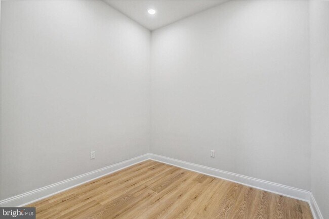 Photo - 2157 E Lehigh Ave Unit 501