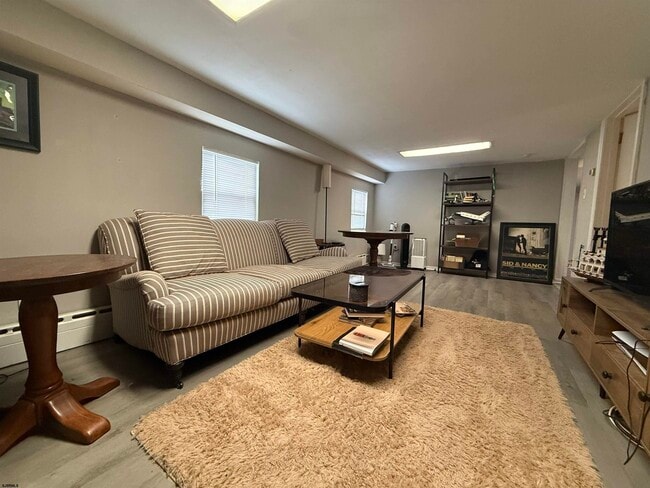 Photo - 105 N Richards Ave