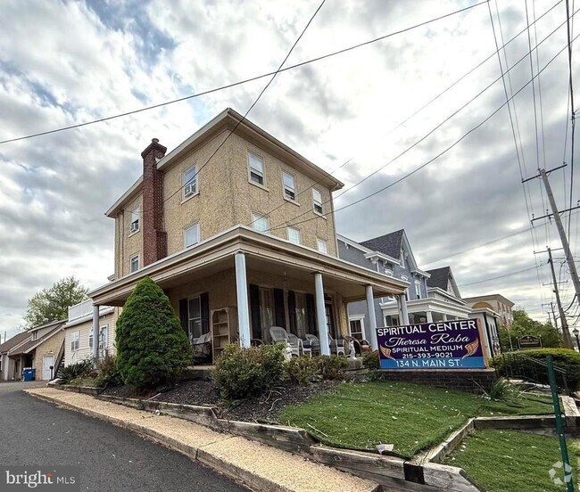 Building Photo - 134 N Main St Rental
