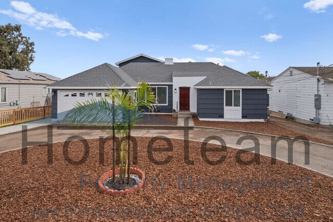 Building Photo - 4 BR / 2 BA 1350 SQFT Chula Vista Duplex Unit