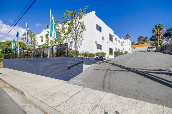 Front of Property - Glo Rental